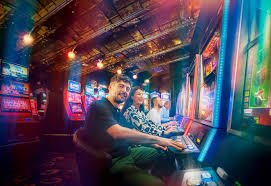 Antarmuka Statistik dolantogel88 menampilkan filter data, perbandingan tim, dan tren pasar dengan integrasi pembayaran DANA, OVO, QRIS
